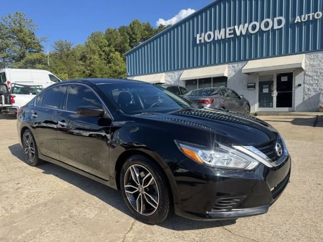 2017 Nissan Altima 2.5 SV FWD photo