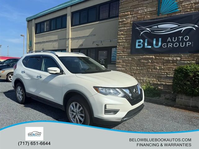 2017 Nissan Rogue SV AWD photo