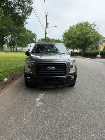 2017 Ford F-150 XLT 4WD photo