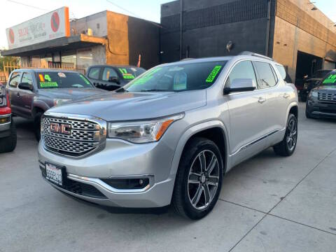 2017 GMC Acadia Denali FWD photo