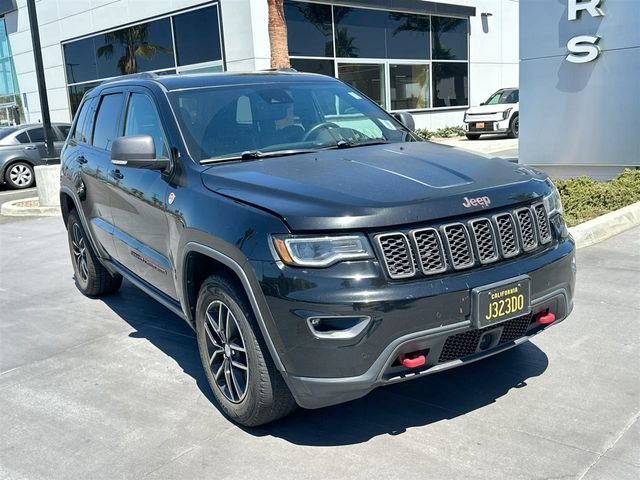 2017 Jeep Grand Cherokee Trailhawk 4WD photo