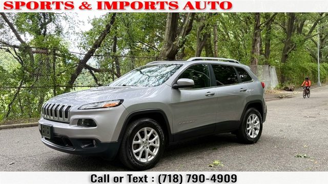2017 Jeep Cherokee Latitude 4WD photo