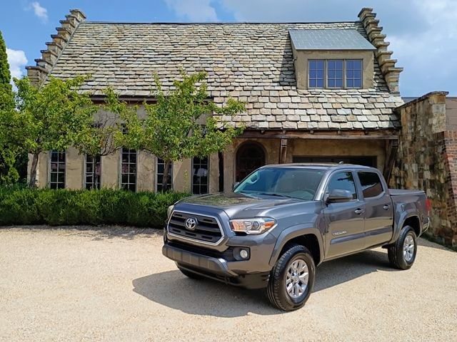 2017 Toyota Tacoma SR5 RWD photo