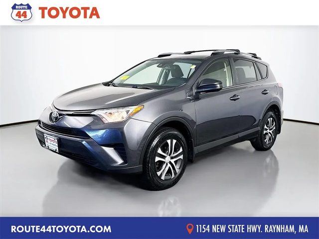 2017 Toyota RAV4 LE AWD photo