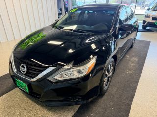 2017 Nissan Altima 2.5 SV FWD photo