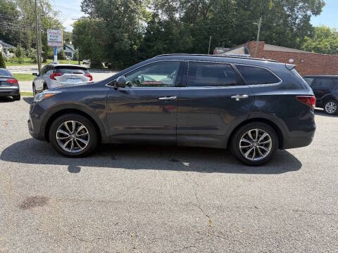 2017 Hyundai Santa Fe SE FWD photo