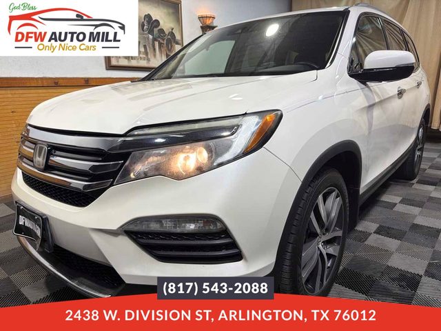 2017 Honda Pilot Touring FWD photo