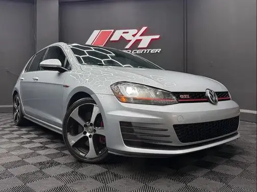 2017 Volkswagen Golf GTI SE FWD photo