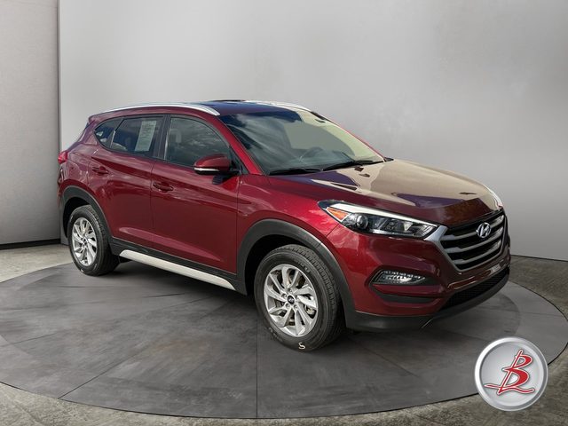 2017 Hyundai Tucson SE Plus AWD photo