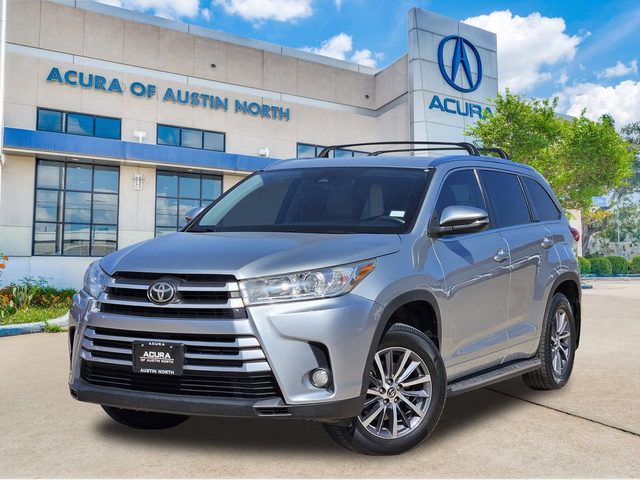 2017 Toyota Highlander XLE FWD photo