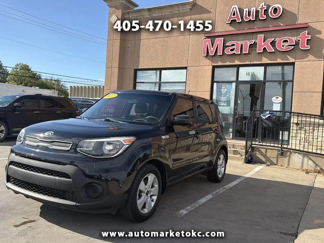 2017 Kia Soul Base FWD photo