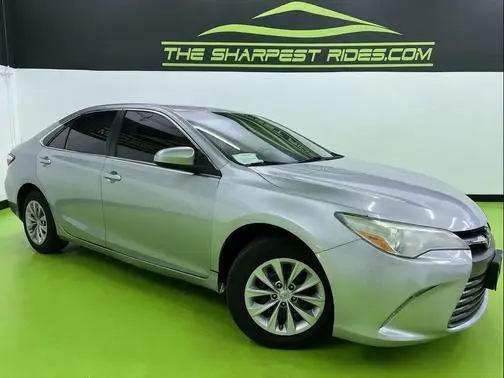 2017 Toyota Camry LE FWD photo