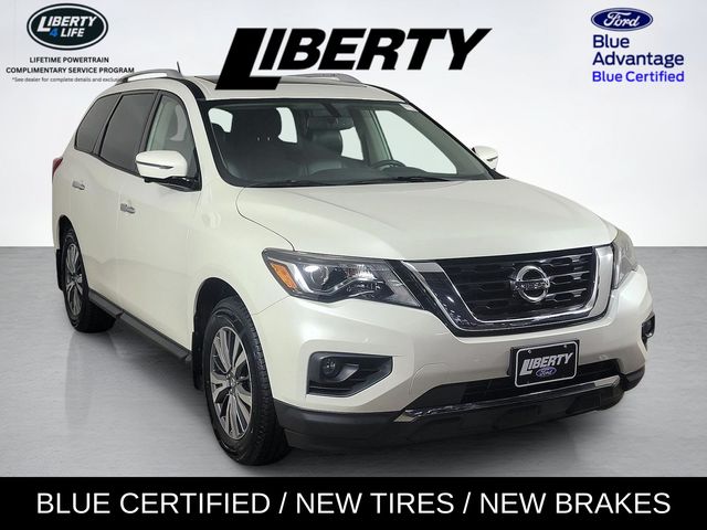 2017 Nissan Pathfinder SL 4WD photo