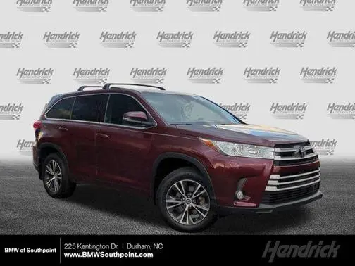 2017 Toyota Highlander LE Plus AWD photo