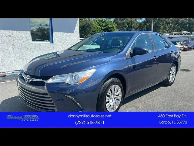 2017 Toyota Camry LE FWD photo