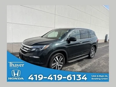 2017 Honda Pilot Touring AWD photo