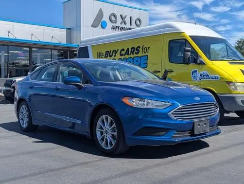 2017 Ford Fusion SE FWD photo