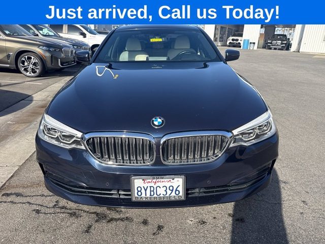 2017 BMW 5 Series 540i RWD photo