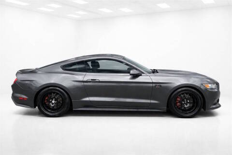 2016 Ford Mustang EcoBoost Premium RWD photo
