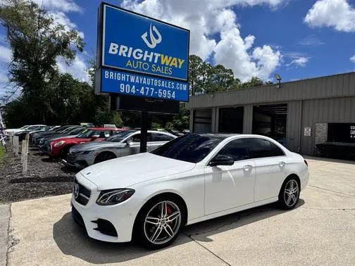 2017 Mercedes-Benz E-Class E 300 Sport RWD photo