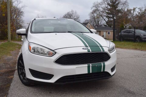 2015 Ford Focus SE FWD photo