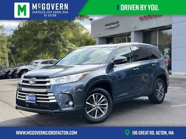 2017 Toyota Highlander XLE AWD photo
