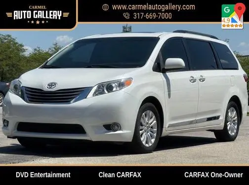 2017 Toyota Sienna XLE Premium FWD photo