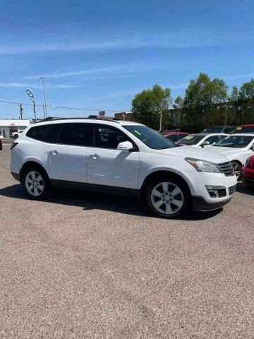 2017 Chevrolet Traverse LT FWD photo