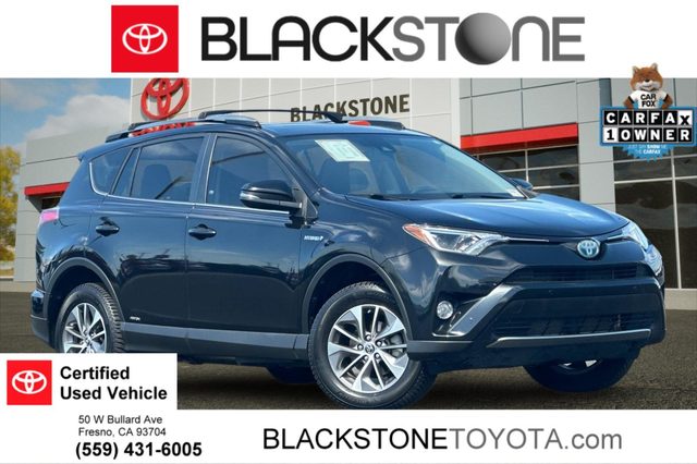 2017 Toyota RAV4 XLE AWD photo
