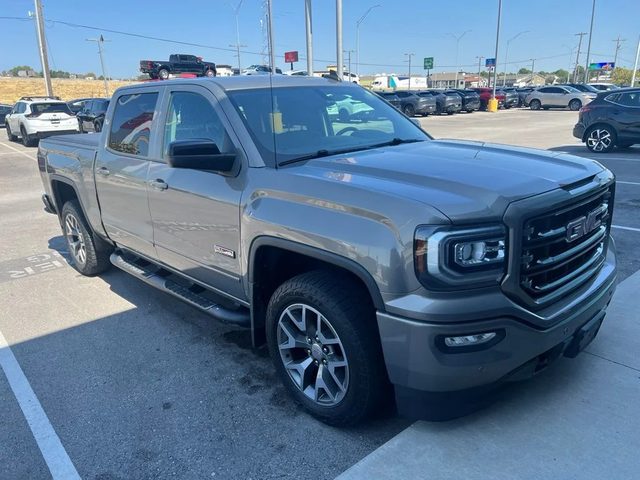 2017 GMC Sierra 1500 SLT 4WD photo