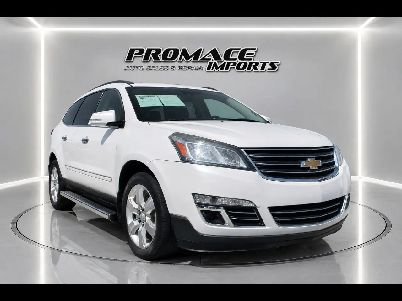 2017 Chevrolet Traverse Premier FWD photo