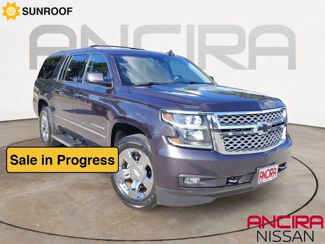2017 Chevrolet Suburban LT 4WD photo