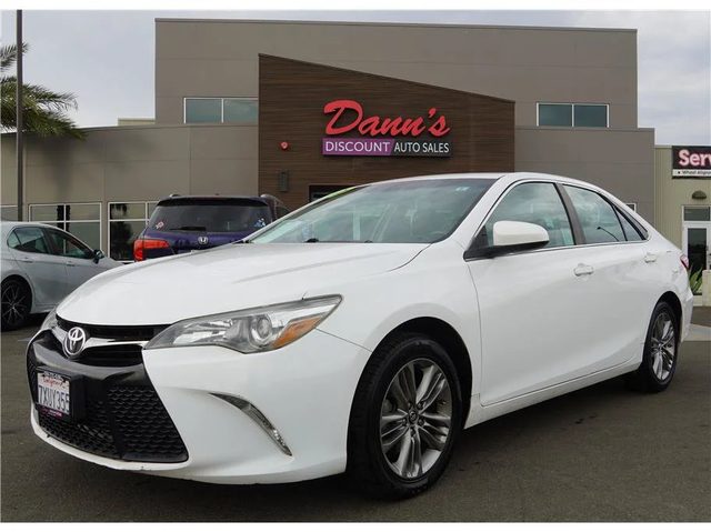 2017 Toyota Camry SE FWD photo