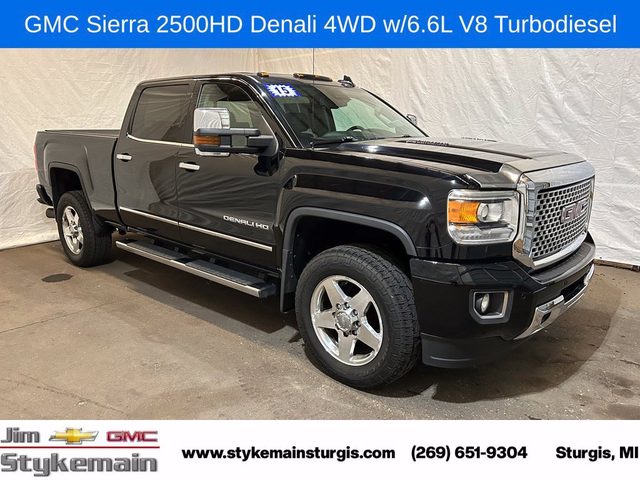 2015 GMC Sierra 2500HD Denali 4WD photo