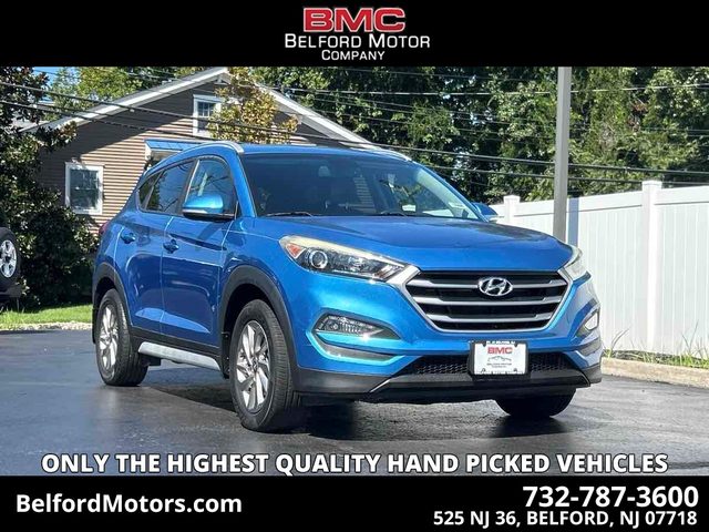 2017 Hyundai Tucson SE Plus AWD photo