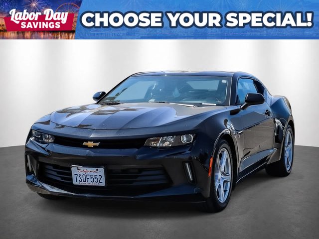 2016 Chevrolet Camaro 1LT RWD photo