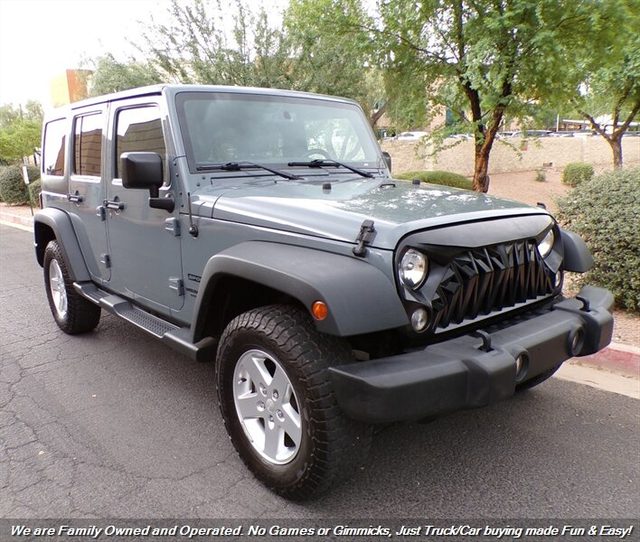 2015 Jeep Wrangler Unlimited Sport 4WD photo