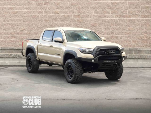 2017 Toyota Tacoma TRD Off Road 4WD photo