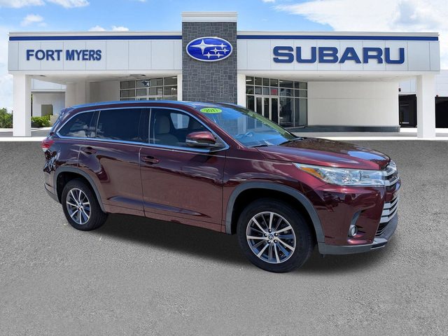 2017 Toyota Highlander XLE FWD photo