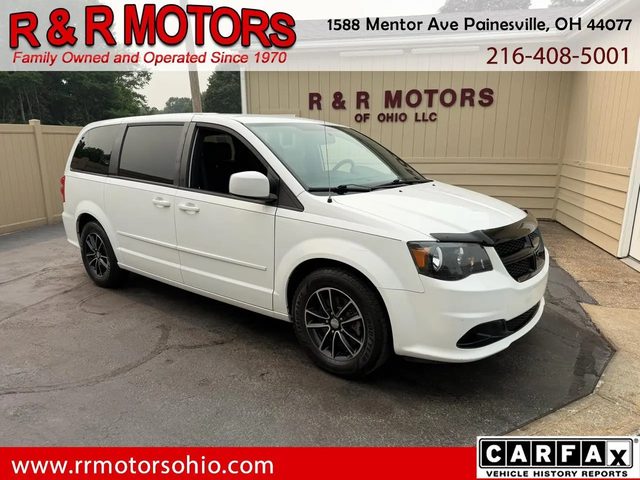 2017 Dodge Grand Caravan SE Plus FWD photo