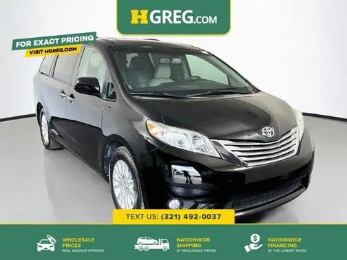 2017 Toyota Sienna XLE FWD photo