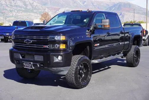2017 Chevrolet Silverado 3500HD LTZ 4WD photo