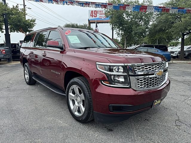2017 Chevrolet Suburban LT RWD photo