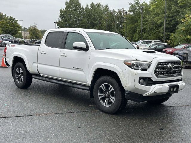2017 Toyota Tacoma TRD Sport 4WD photo
