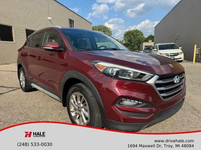 2017 Hyundai Tucson SE Plus AWD photo