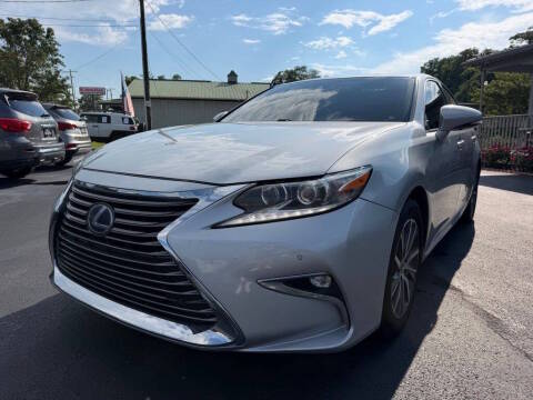 2017 Lexus ES ES 300h FWD photo
