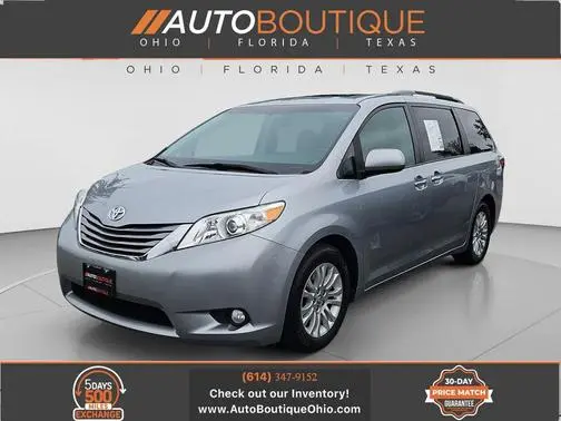 2017 Toyota Sienna XLE FWD photo