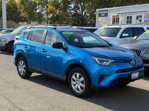 2016 Toyota RAV4 LE AWD photo