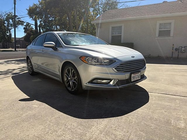 2017 Ford Fusion SE FWD photo