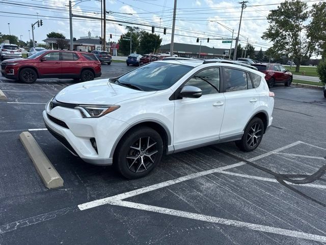 2017 Toyota RAV4 SE AWD photo